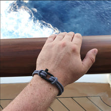 Load image into Gallery viewer, Mens Fashion Personality Horseshoe Buckle Woven Bracelet