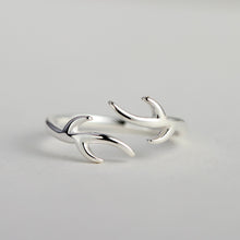Load image into Gallery viewer, Small Animal Elk Horn Ring Simple Fashion Creative  Couple Rings