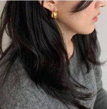 Load image into Gallery viewer, Hollow Earrings Chubby Round Tuo Tuo Titanium Steel Hollow Fashion Irregular French Retro Jewelry