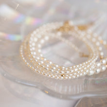 Load image into Gallery viewer, Natural Freshwater Small Pearl Bracelet