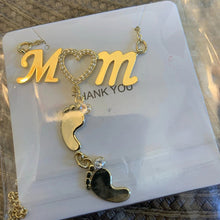 Load image into Gallery viewer, Mothers Day Gift Baby Feet Crystal Pendant Mom Necklace Personalized Custom Names Choker For Ladies