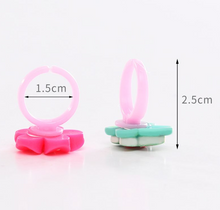 Load image into Gallery viewer, Cute Children&#39;s Small Ring Mini Plastic Baby Kindergarten Creative Girl Toy Jewelry Index Finger Decorative Jewelry
