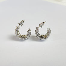 Load image into Gallery viewer, Twisted Twist Earrings Earrings Exaggerated Niche European And American Retro Earrings Earring
