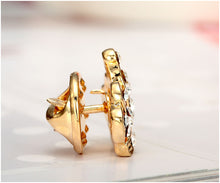 Load image into Gallery viewer, Trendy Jewelry GoldSilver Color Crown Shape Unisex&#39;s Pin Brooch For Gift Christmas
