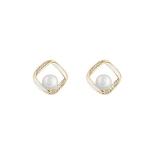 Load image into Gallery viewer, Mango Jewelry Pearl High-end Earrings Women

