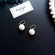 Load image into Gallery viewer, Simple pearl earrings for women
