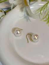 Load image into Gallery viewer, Simple pearl earrings for women
